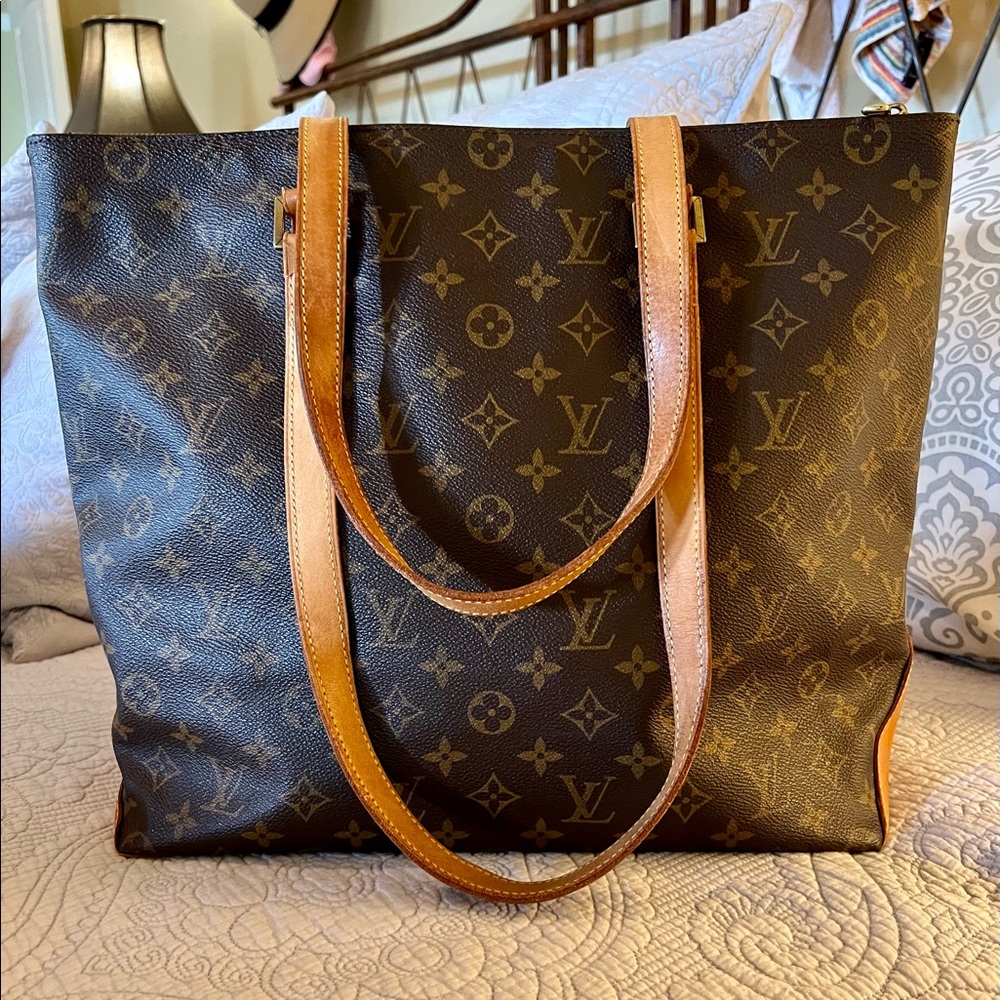 Authentic Louis Vuitton Monogram Mezzo